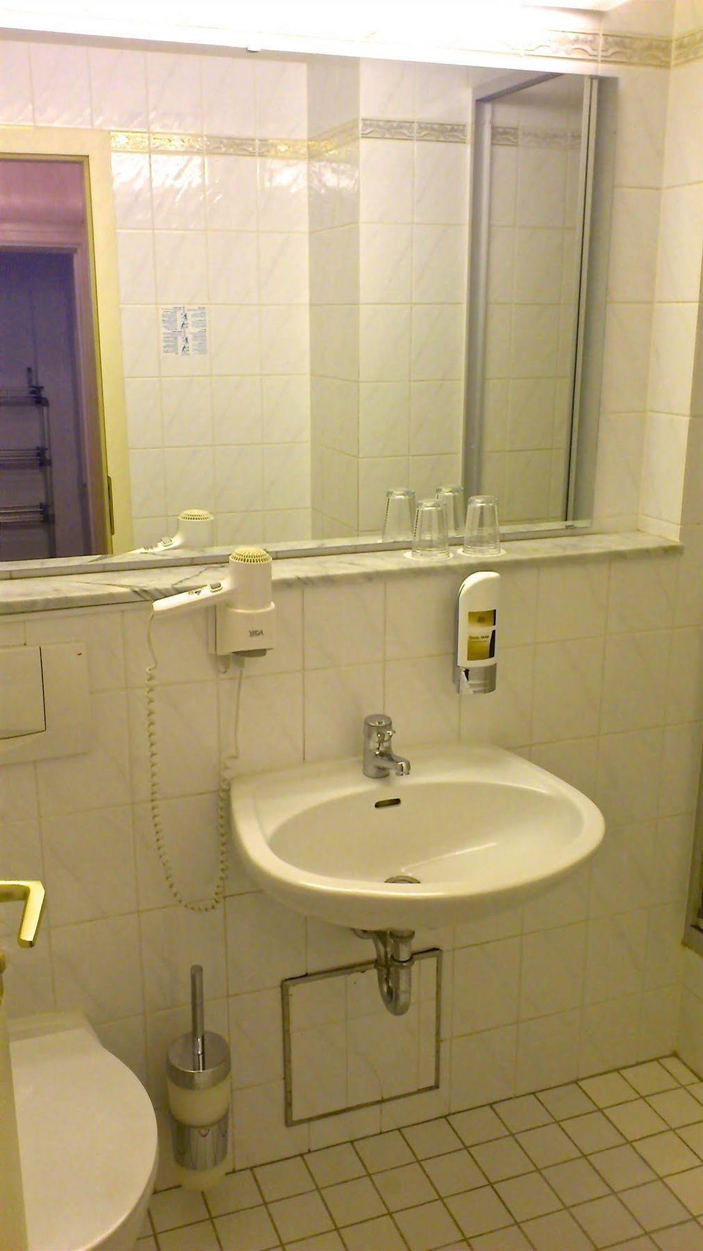 Hotel Castell Am Kurfuerstendamm Berlin Exterior photo