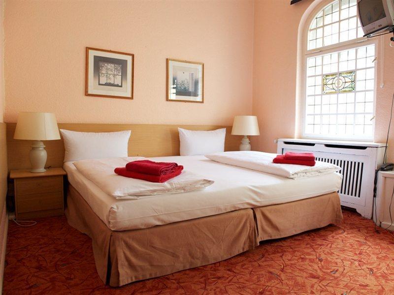 Hotel Castell Am Kurfuerstendamm Berlin Exterior photo