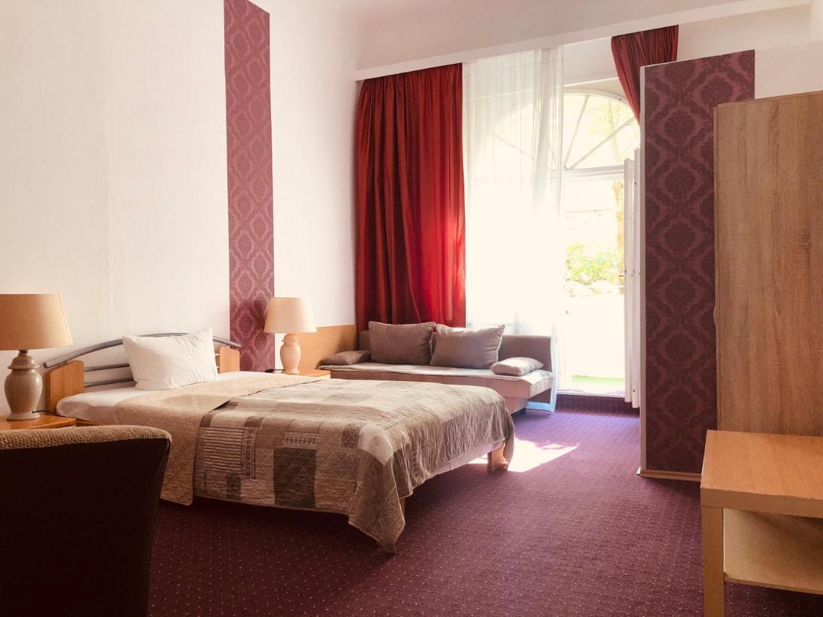 Hotel Castell Am Kurfuerstendamm Berlin Exterior photo